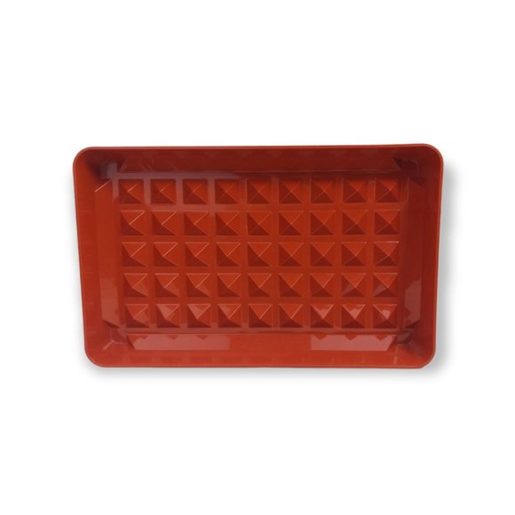 Tupperware Paprika Red Microwave Bacon Sheet / Marinade Container (Flat) 10 x 6 - Picture 1 of 4